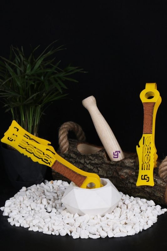 Yt Renkli Ahsap Masa sari